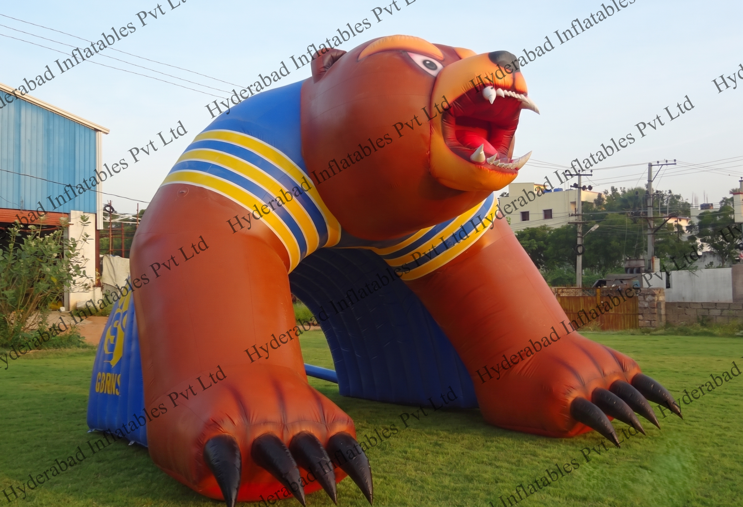 Bear Crawl Tunnel