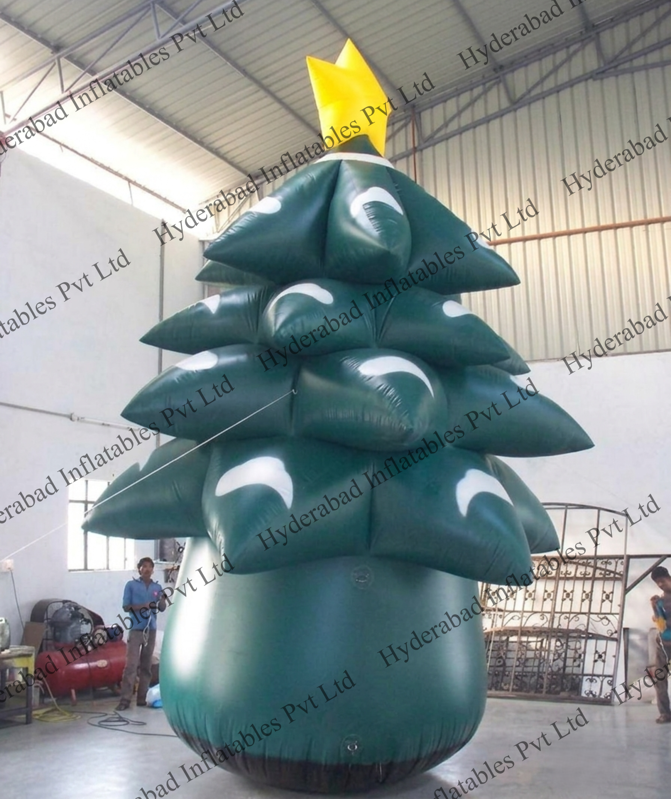 Inflatable Christmas Tree - Image 2